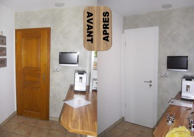 RENOVATION PORTES INTERIEURES DEPOSE ET REMPLACEMENT AVEC CHAMBRANLE STRATIFIE HUGA DURAT GRIS CLAIR 7035 GAMA 68